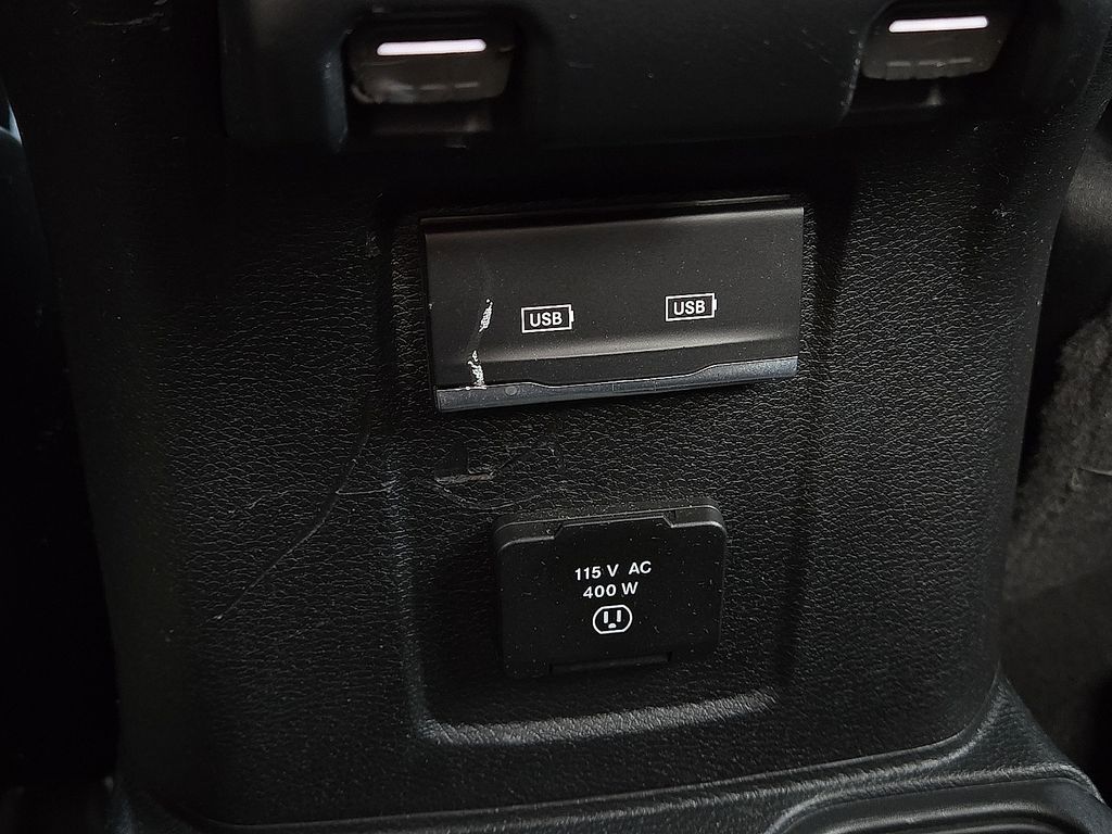 2022 Jeep Gladiator Altitude - Photo 8