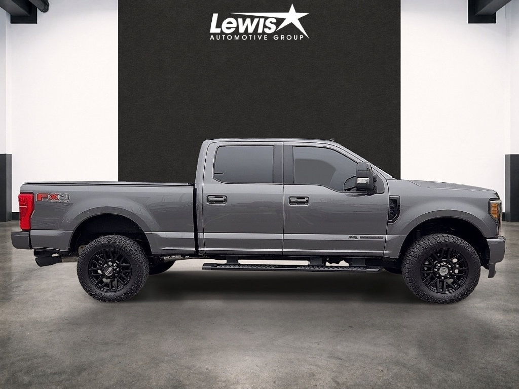 Used 2019 Ford F-250SD Lariat Truck Crew Cab