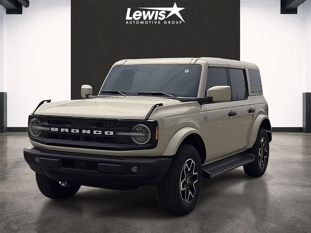 New 2026 Ford Bronco Outer Banks SUV