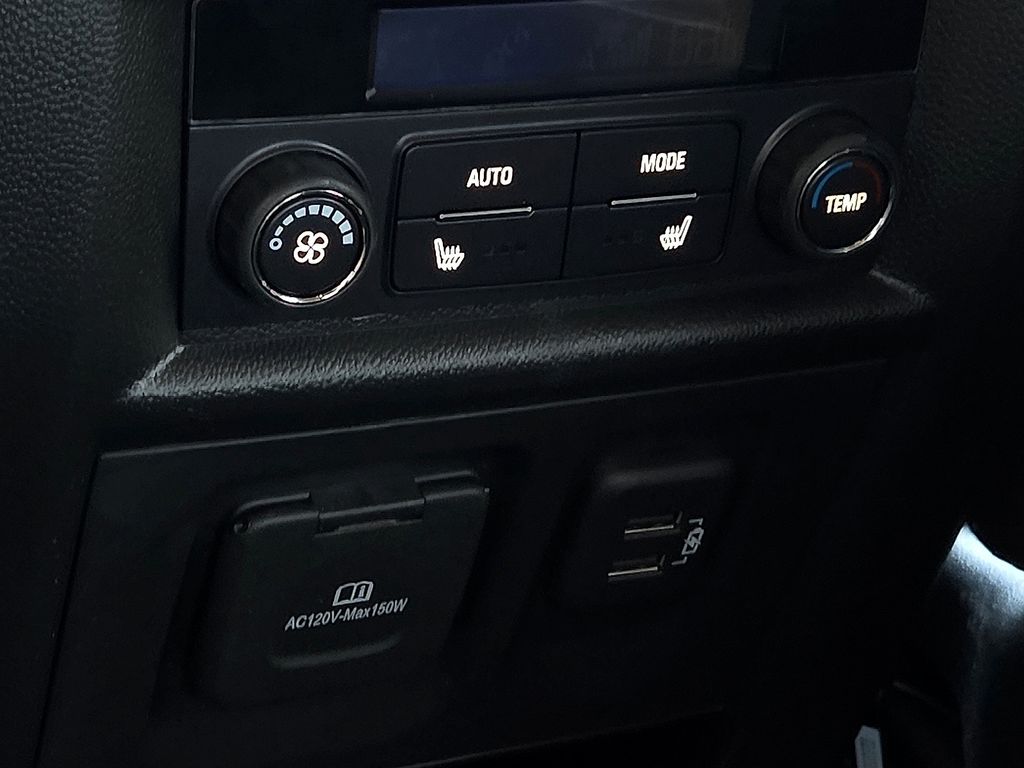 2023 Chevrolet Traverse Premier - Photo 11