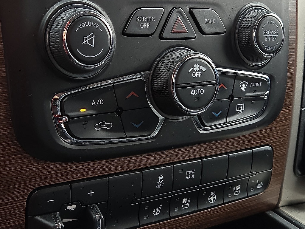 2014 RAM Ram 1500 Pickup Laramie - Photo 14
