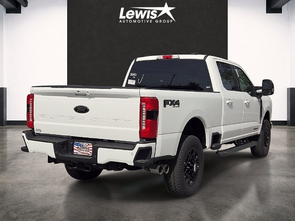 New 2026 Ford F-250SD Lariat Truck Crew Cab