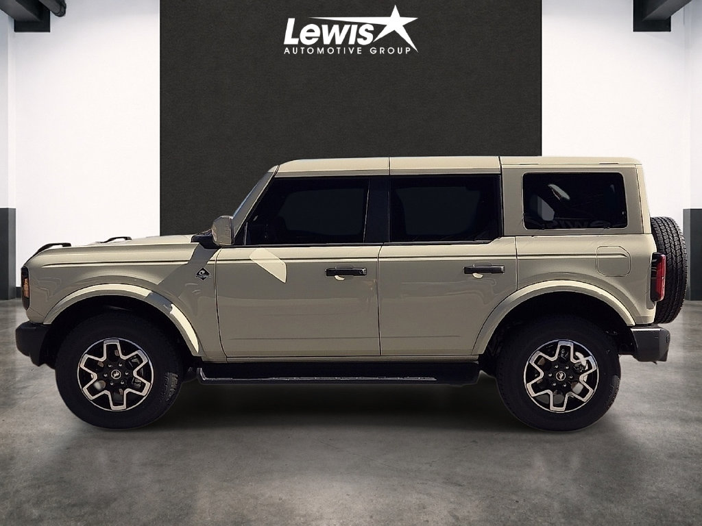 New 2026 Ford Bronco Outer Banks SUV