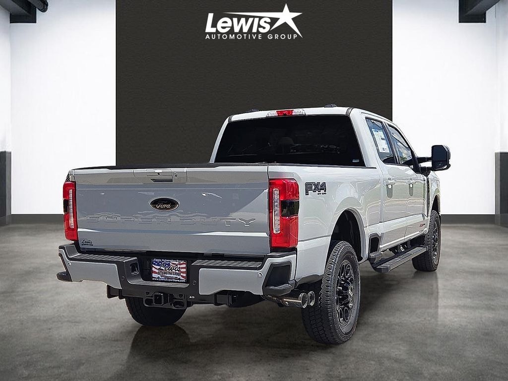 New 2026 Ford F-250SD Lariat Truck Crew Cab