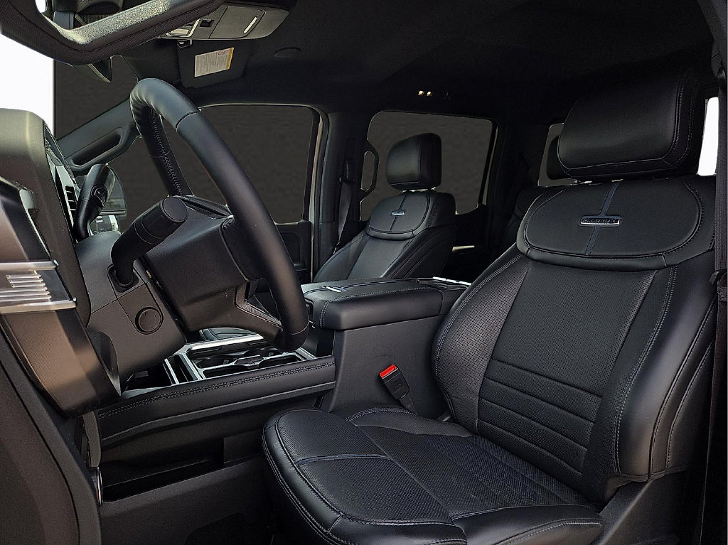 2026 Ford F-350 Super Duty Platinum - Photo 13