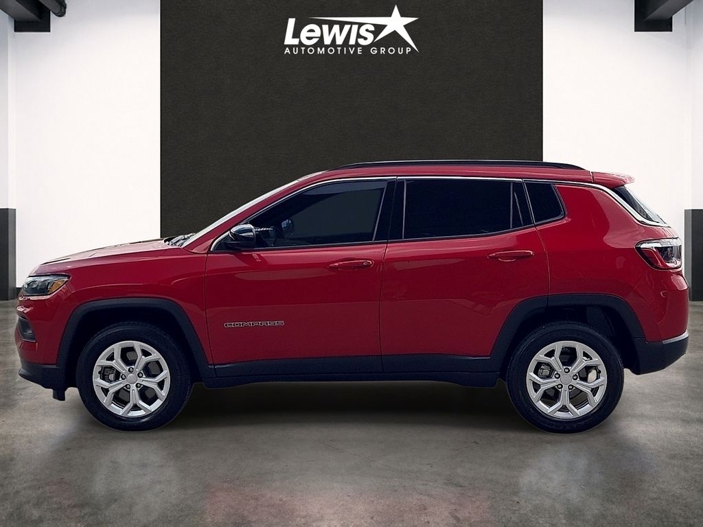 Used 2024 Jeep Compass Latitude SUV