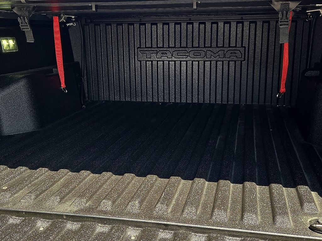 2025 Toyota Tacoma TRD Sport - Photo 8
