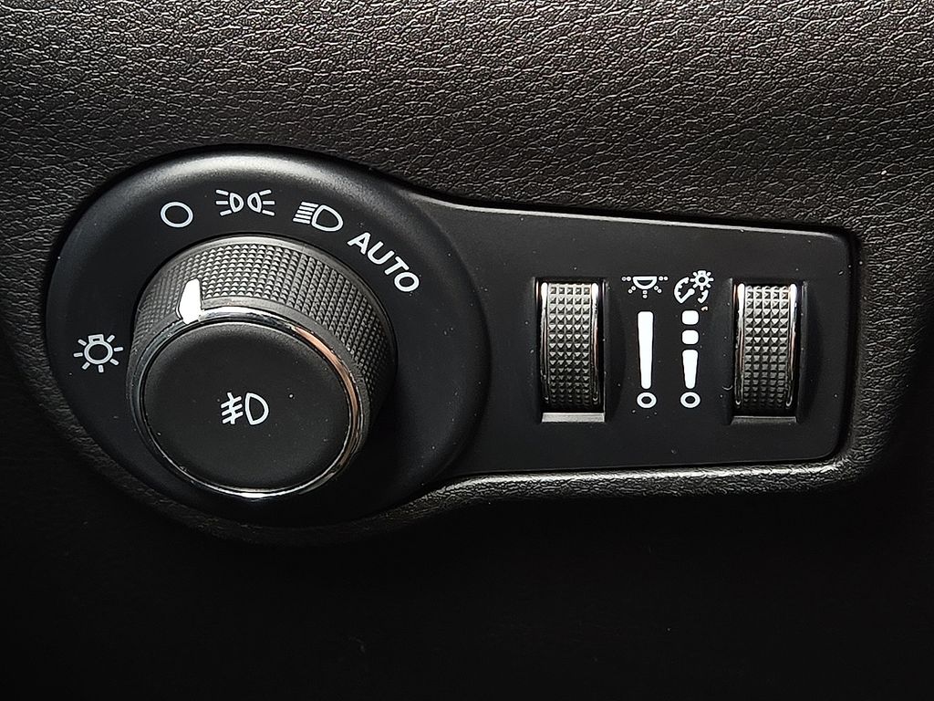 2024 Jeep Compass Latitude - Photo 17