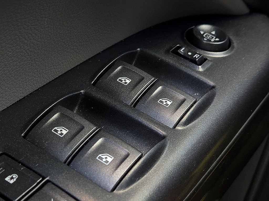 2020 Chevrolet Colorado Work Truck - Photo 16