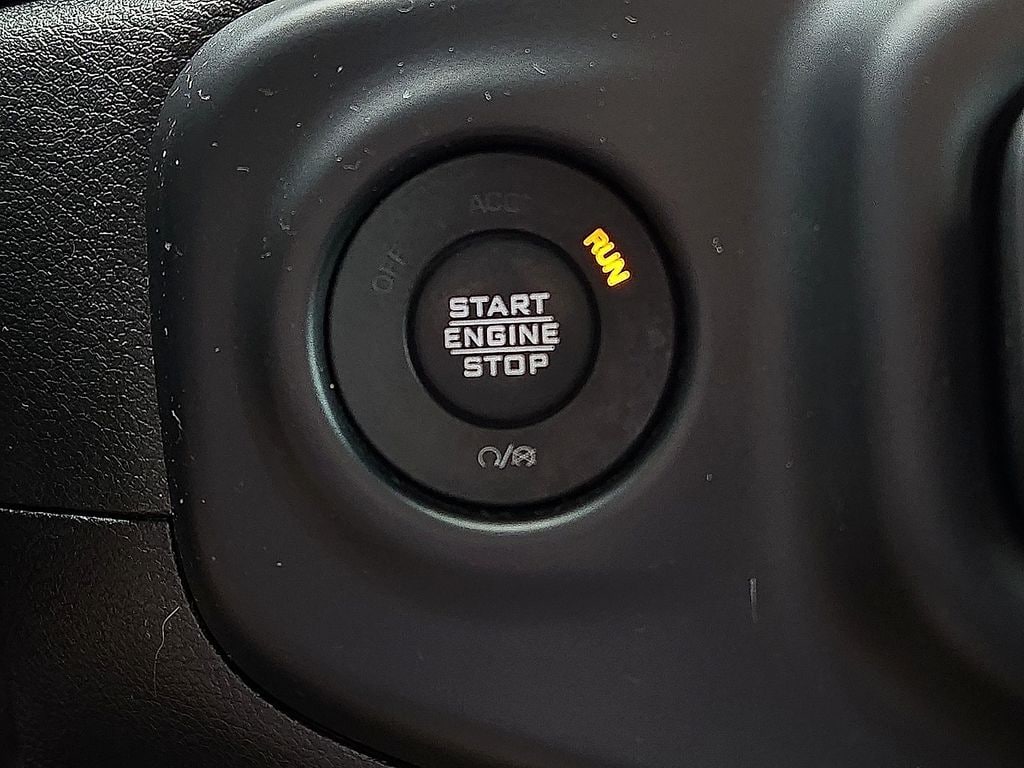 2022 Jeep Gladiator Altitude - Photo 16