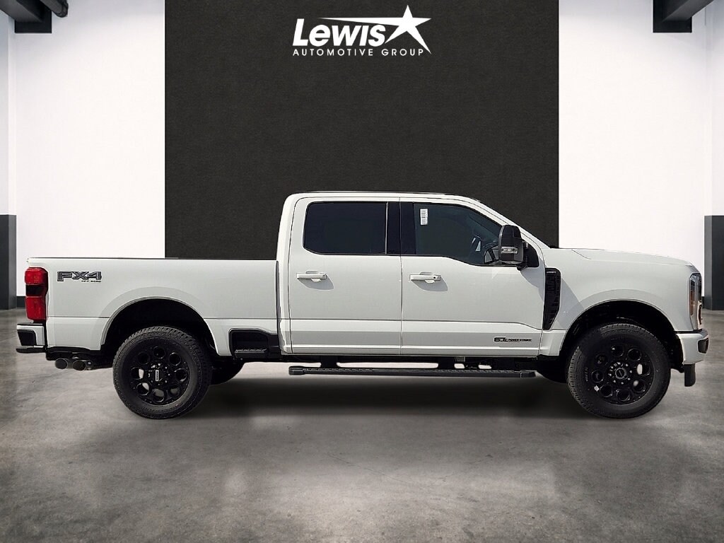 New 2026 Ford F-250SD Lariat Truck Crew Cab
