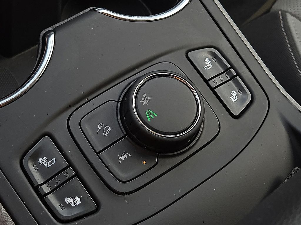 2024 GMC Terrain SLT - Photo 14