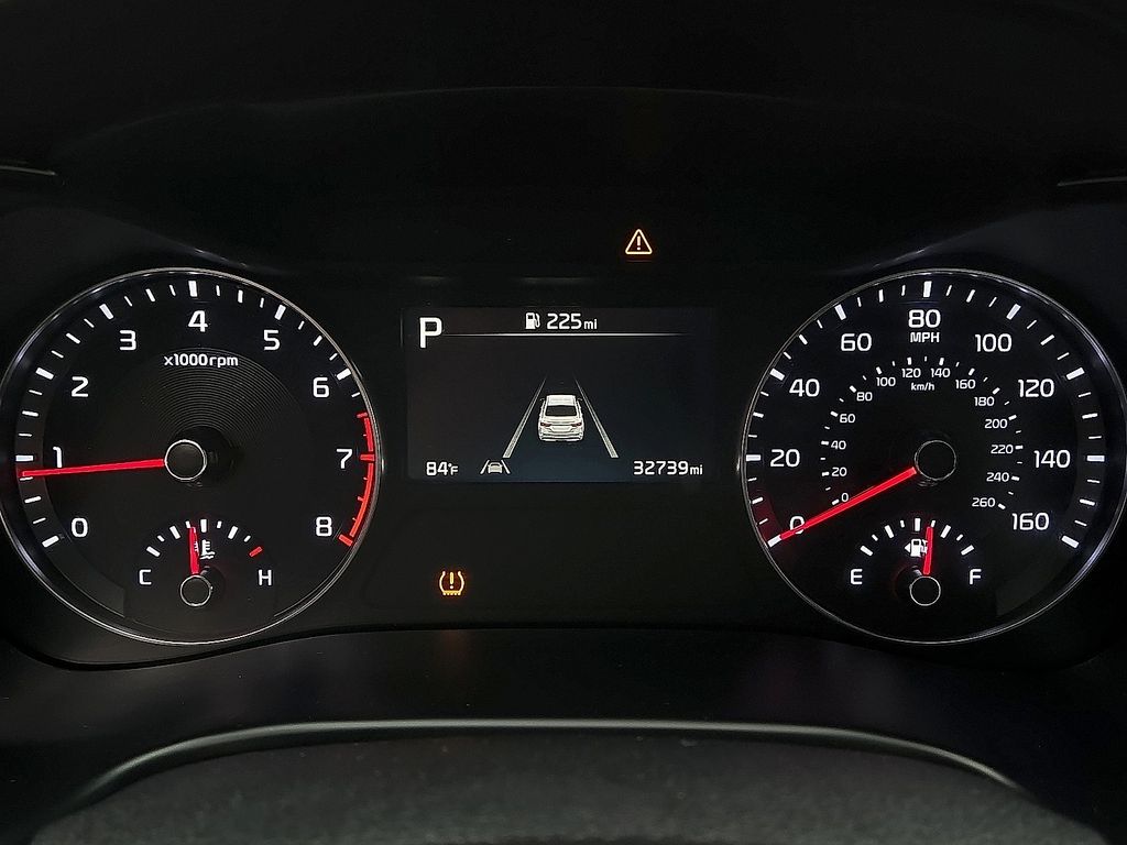 2024 Kia Forte GT-Line - Photo 17
