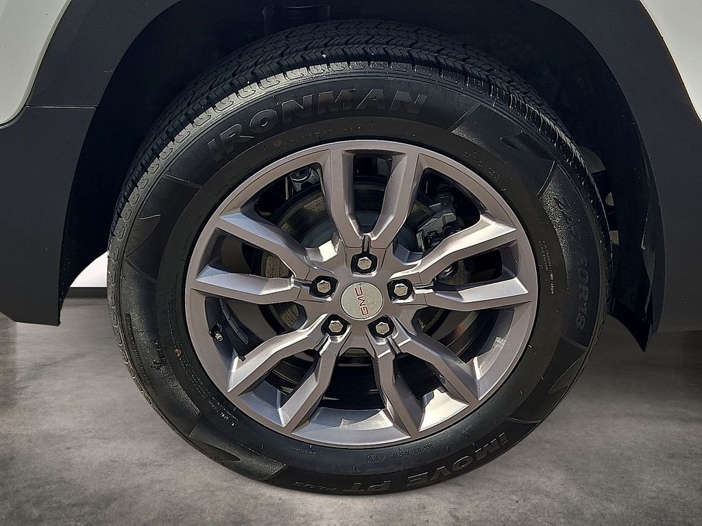 2024 GMC Terrain SLT - Photo 7