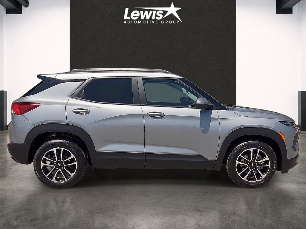 2025 Chevrolet Trailblazer LT - Photo 5