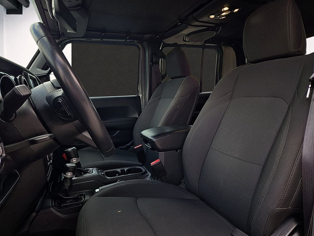 2022 Jeep Gladiator Altitude - Photo 11