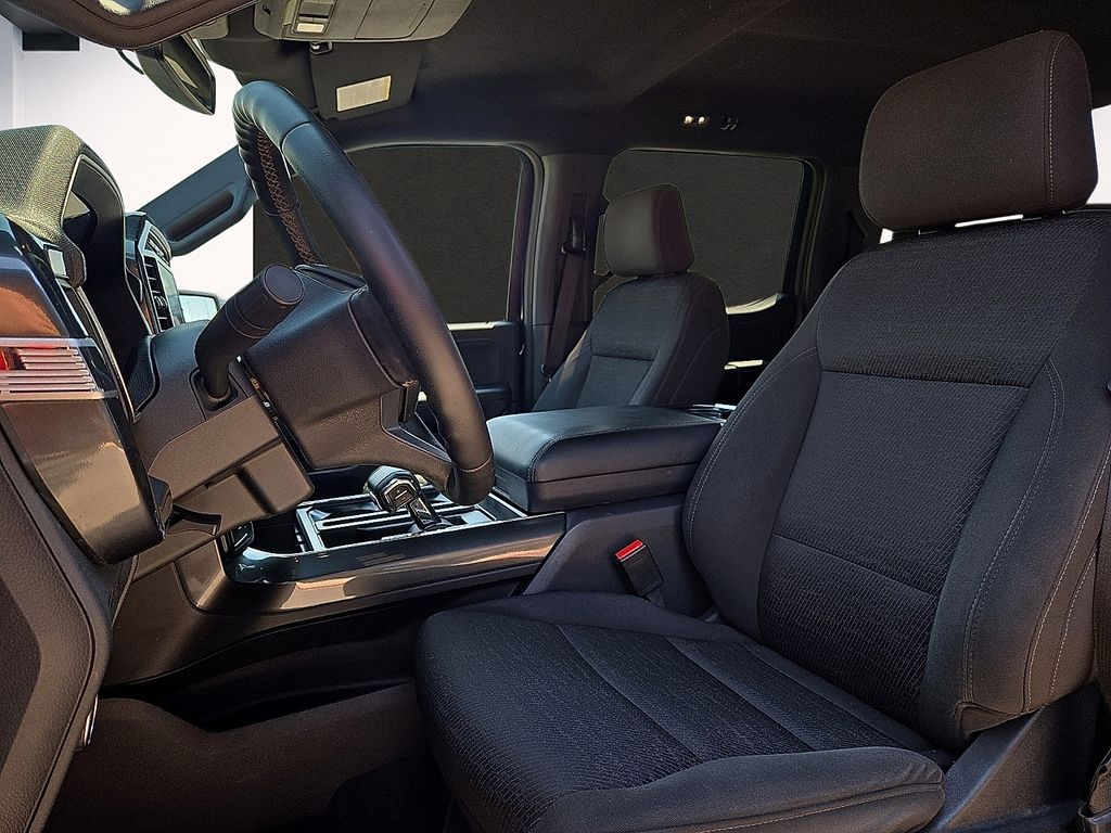 2023 Ford F-150 XLT - Photo 12
