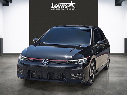 2025 Volkswagen Golf GTI 2.0T SE Hatchback