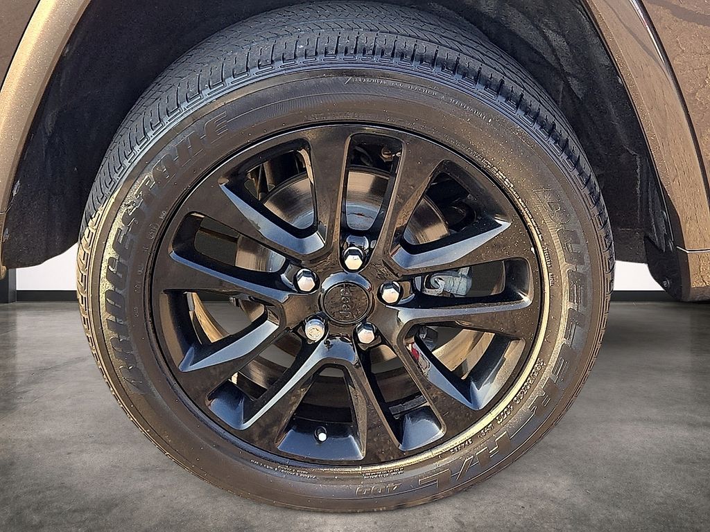 2020 Jeep Grand Cherokee Altitude - Photo 7