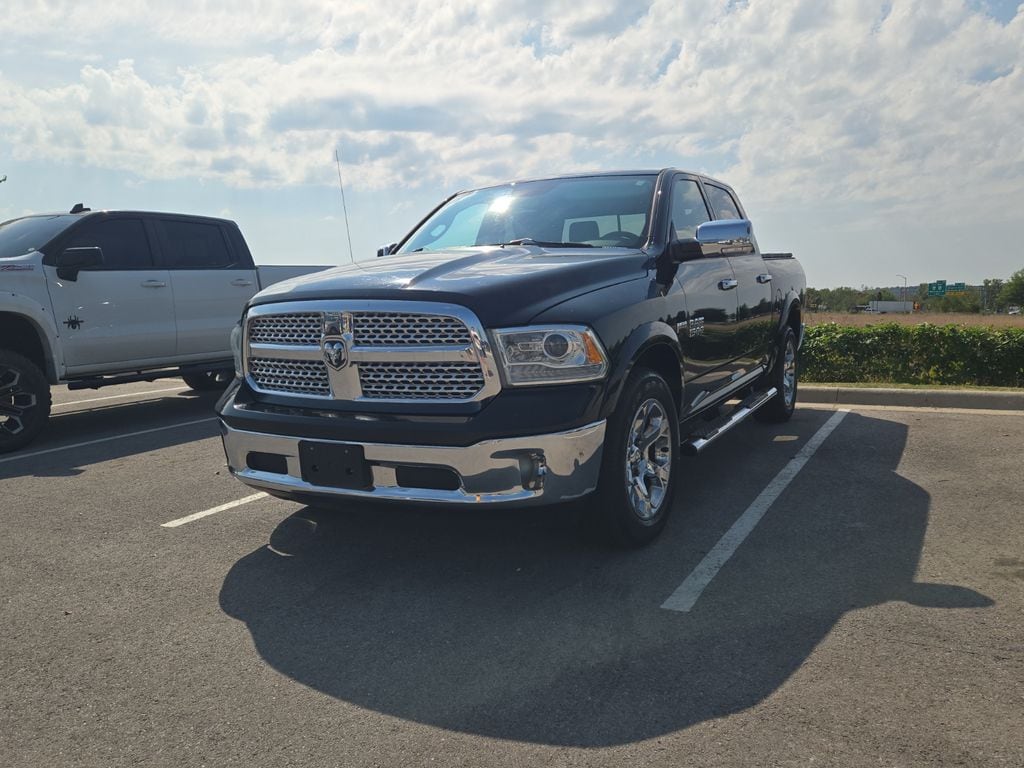 2014 RAM 1500 Pickup Laramie