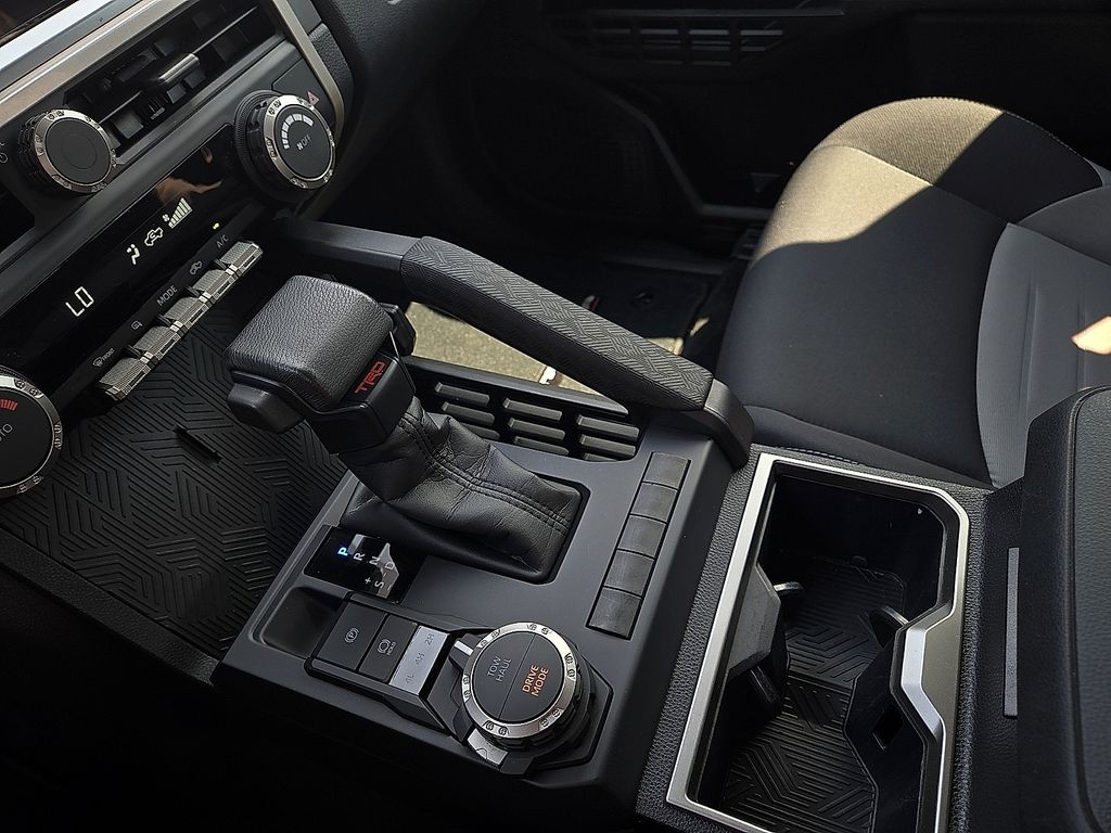 2025 Toyota Tacoma TRD Sport - Photo 19