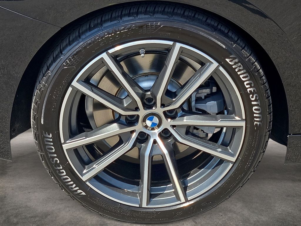 2025 BMW 2 Series 230i - Photo 7