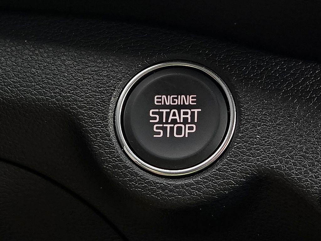 2024 Kia Forte GT-Line - Photo 15