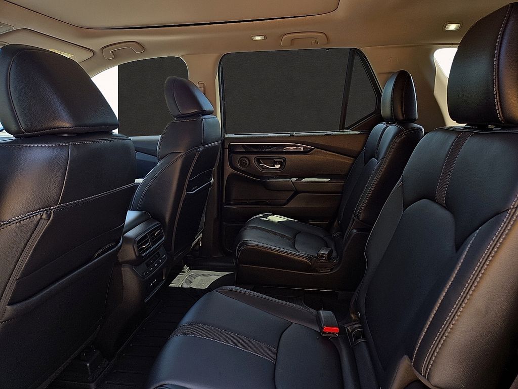 2024 Honda Pilot Touring - Photo 10