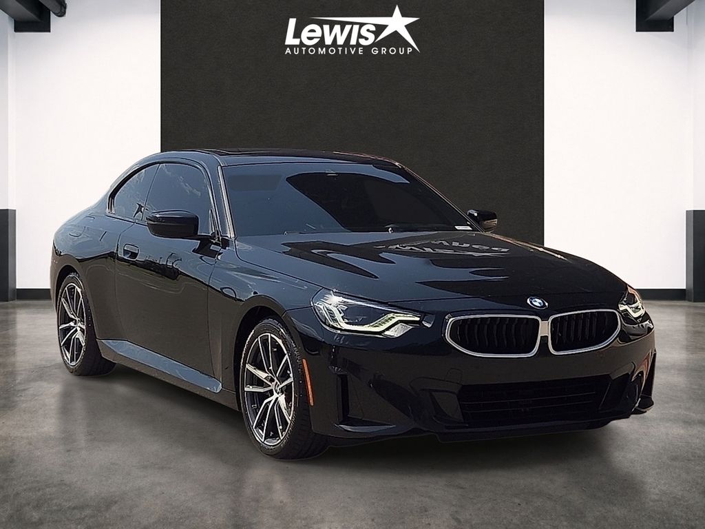 2025 BMW 2 Series 230i - Photo 6