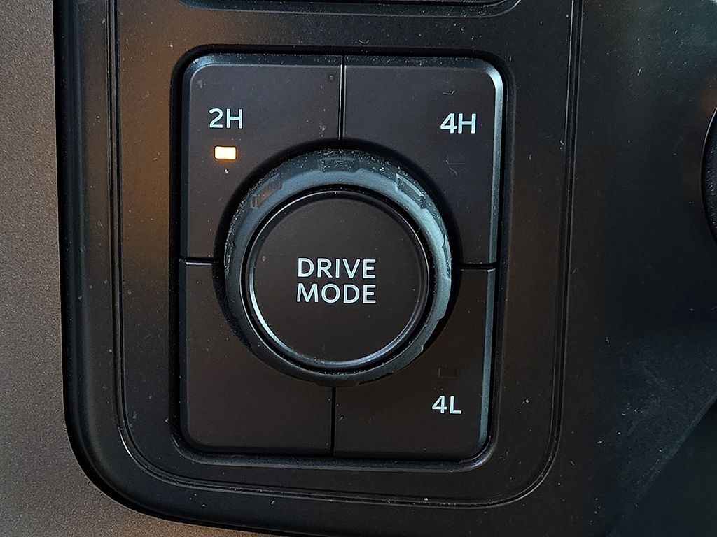 2025 Ford F-150 XLT - Photo 16