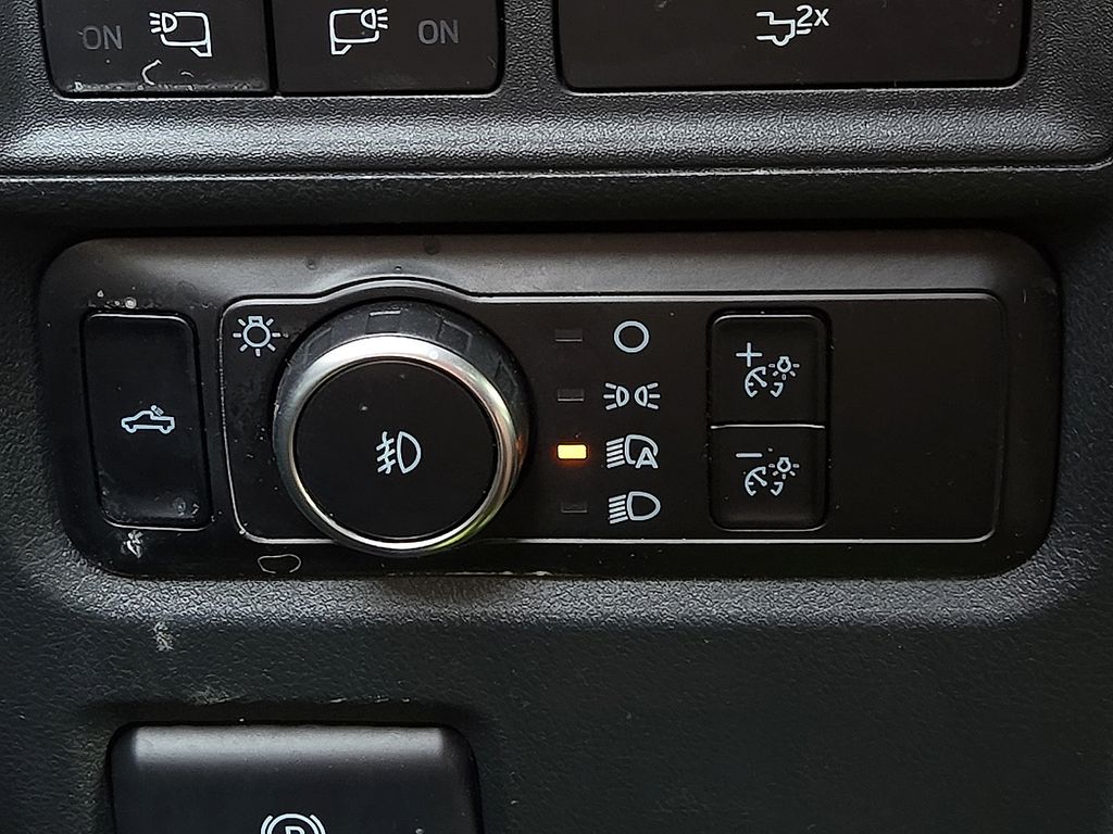 2023 Ford F-150 XLT - Photo 17