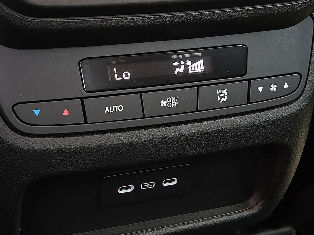 2024 Honda Pilot Touring - Photo 11