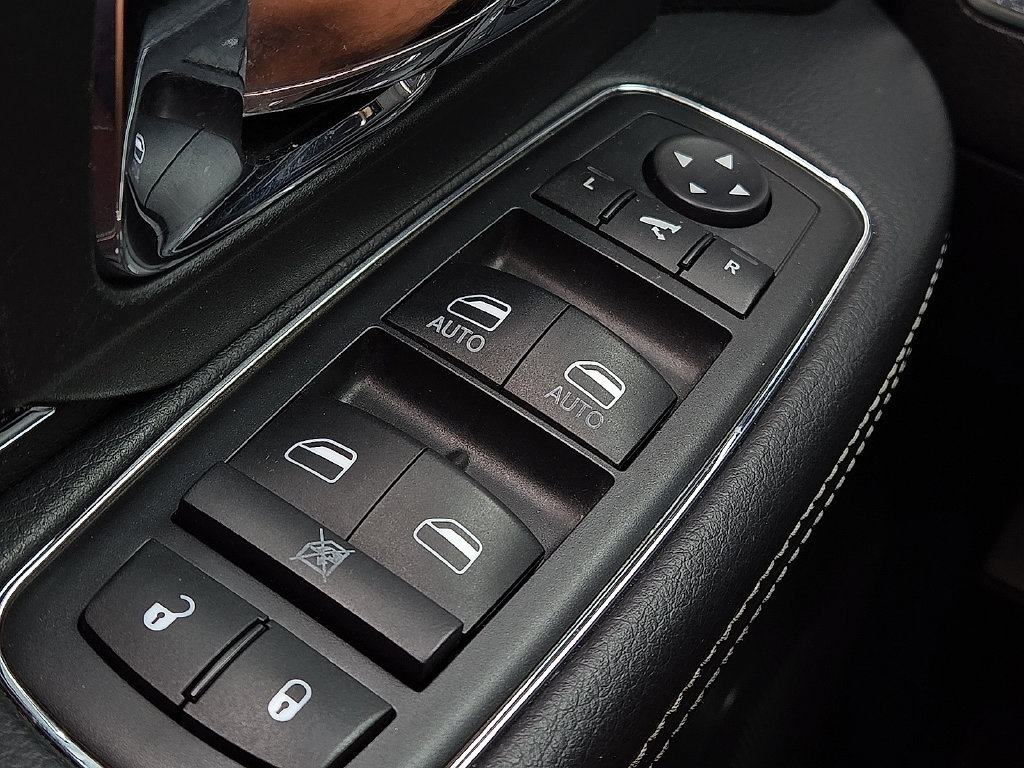 2014 RAM Ram 1500 Pickup Laramie - Photo 17