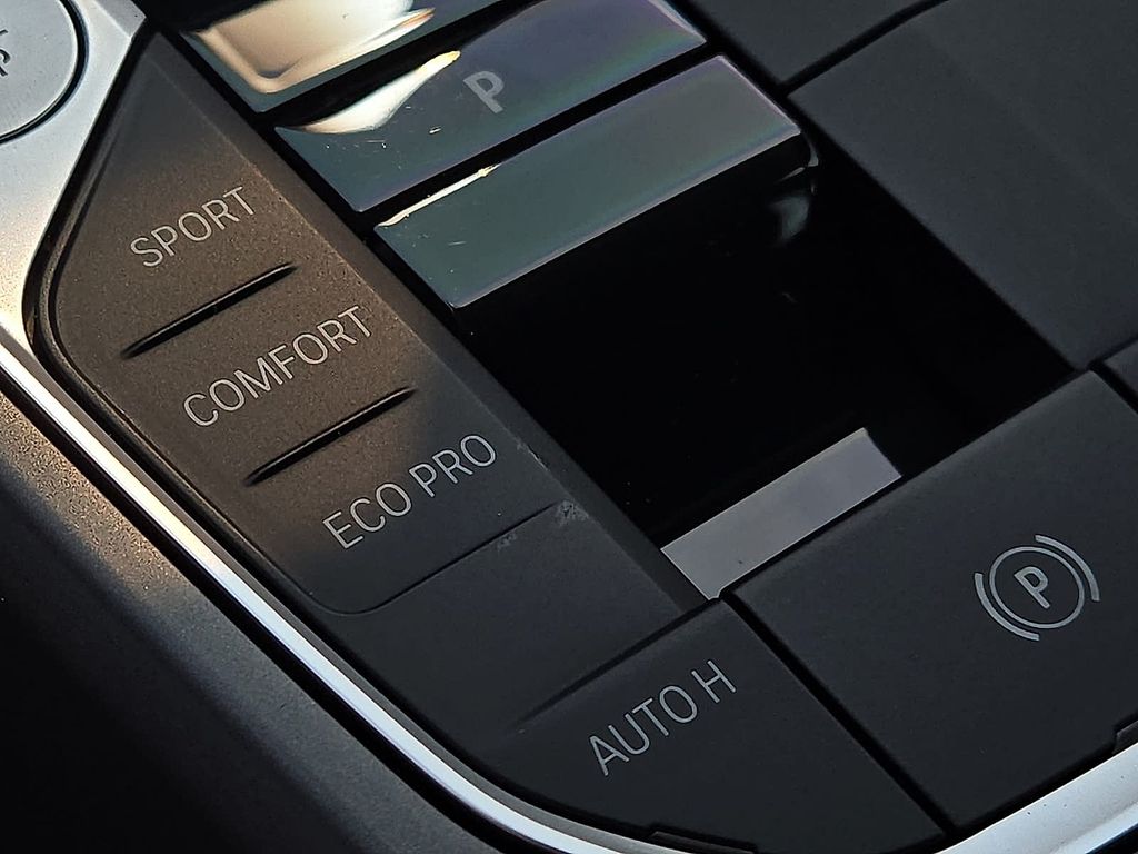 2025 BMW 2 Series 230i - Photo 15
