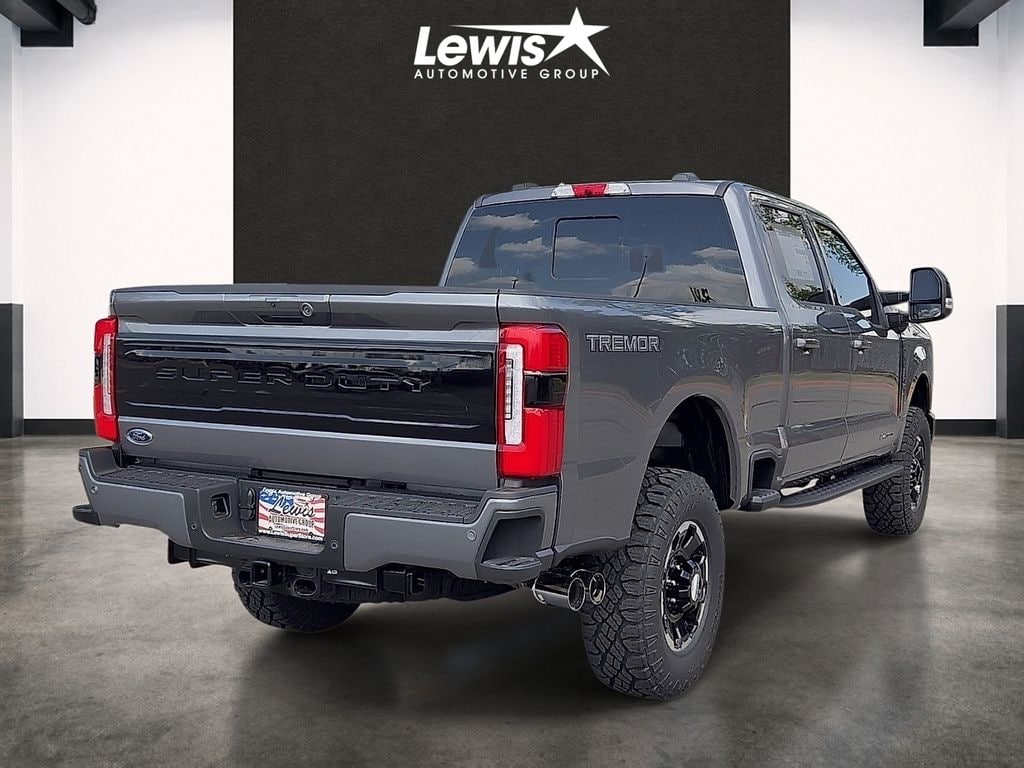 New 2026 Ford F-250SD Platinum Truck Crew Cab