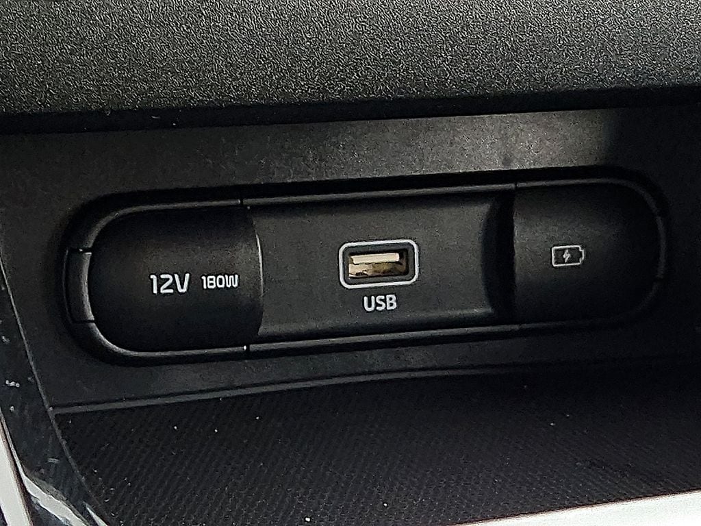 2024 Kia Forte GT-Line - Photo 14