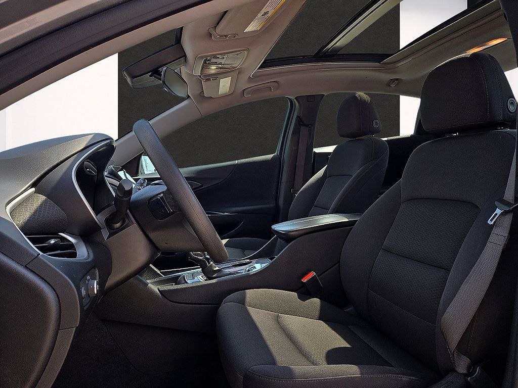 2024 Chevrolet Malibu 1LT - Photo 12
