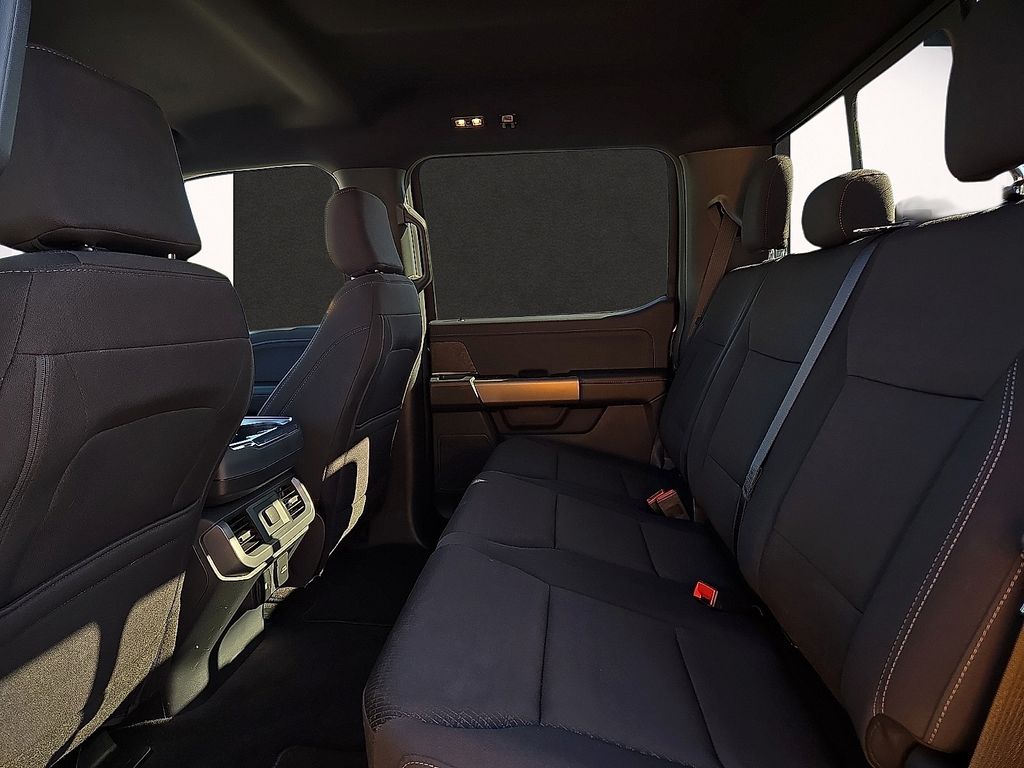 2025 Ford F-150 XLT - Photo 8