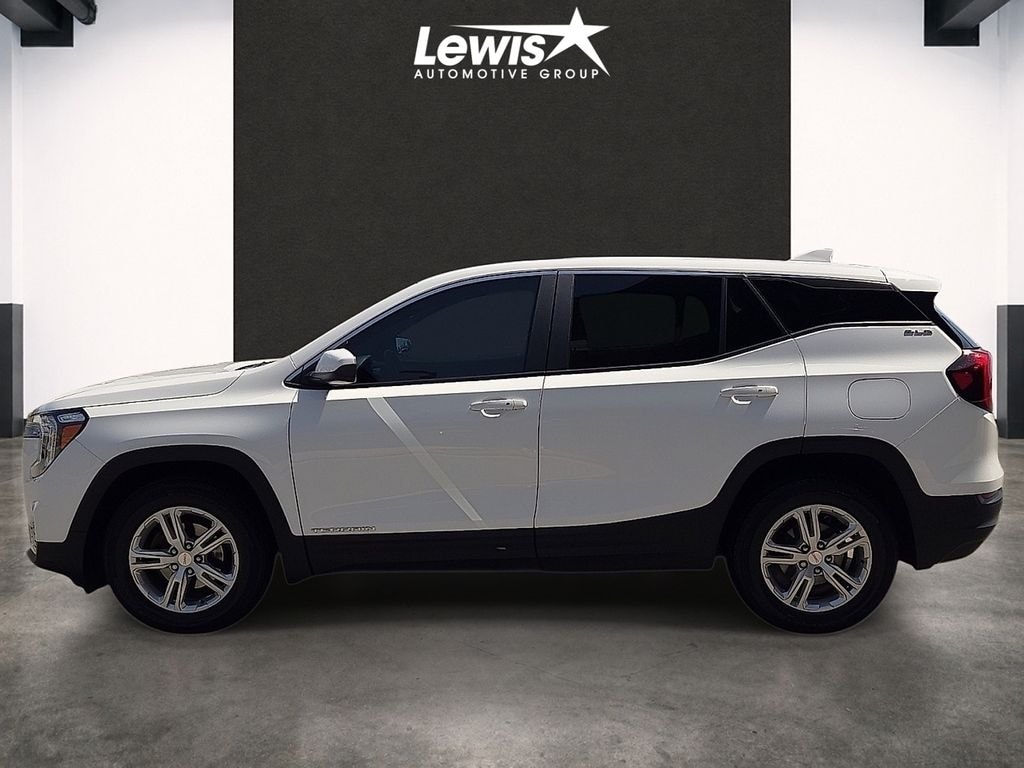 Used 2024 GMC Terrain SLE SUV