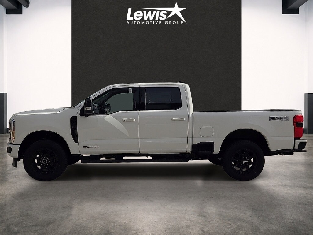 New 2026 Ford F-250SD Lariat Truck Crew Cab
