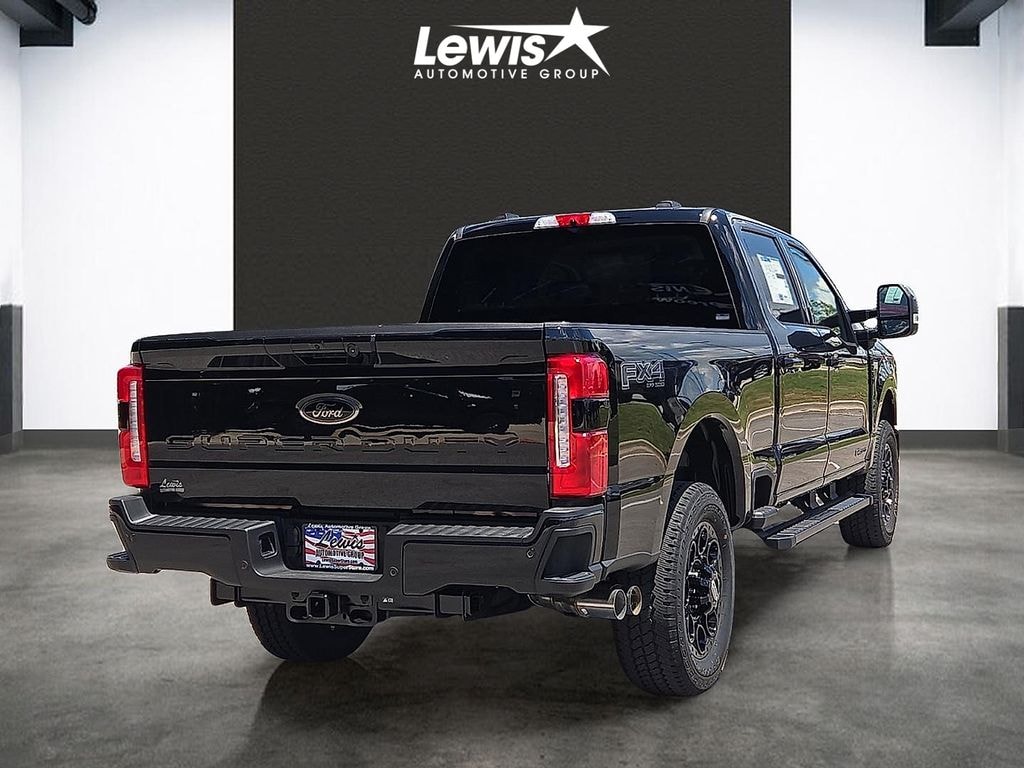 New 2026 Ford F-250SD Lariat Truck Crew Cab