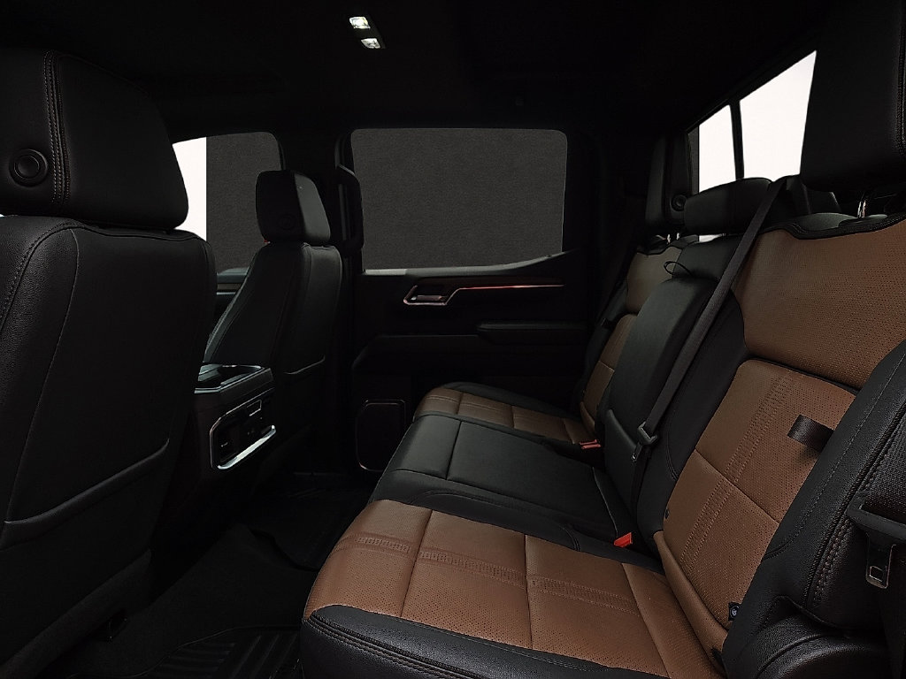 2023 Chevrolet Silverado 1500 High Country - Photo 8