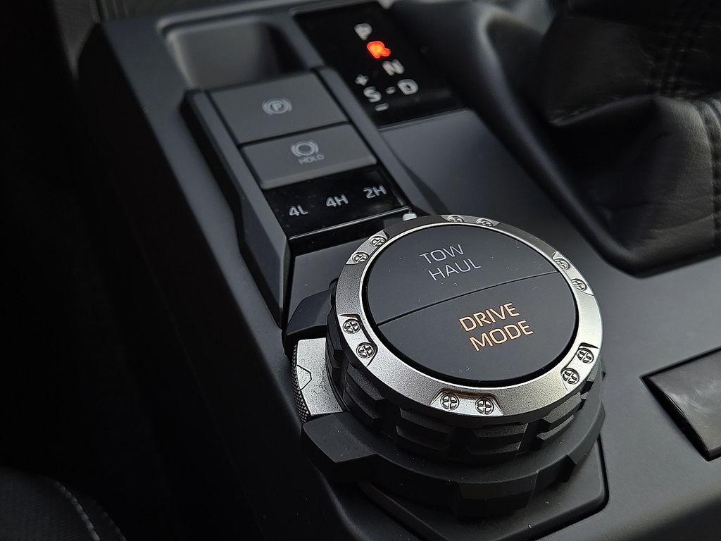 2025 Toyota Tacoma TRD Sport - Photo 14