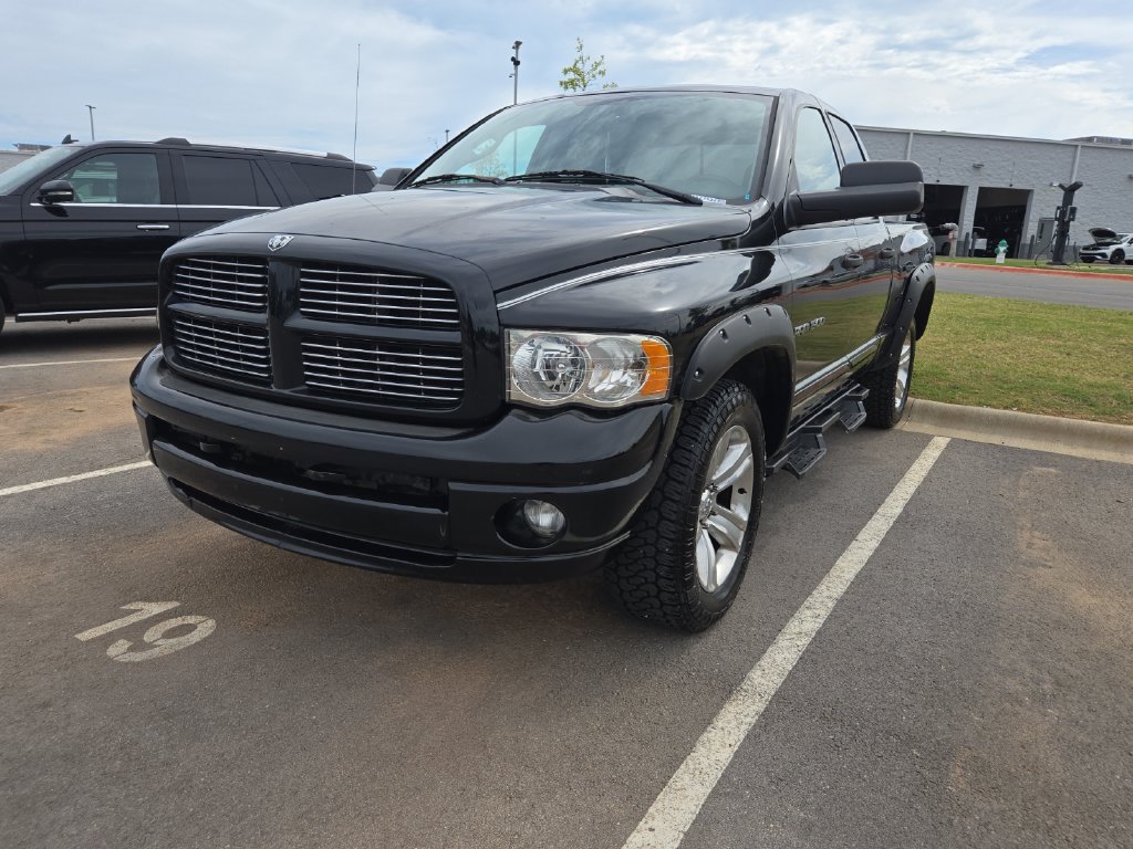 2005 Dodge Ram 1500 Pickup SLT