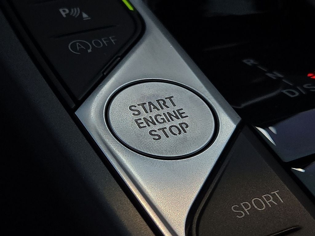 2025 BMW 2 Series 230i - Photo 14