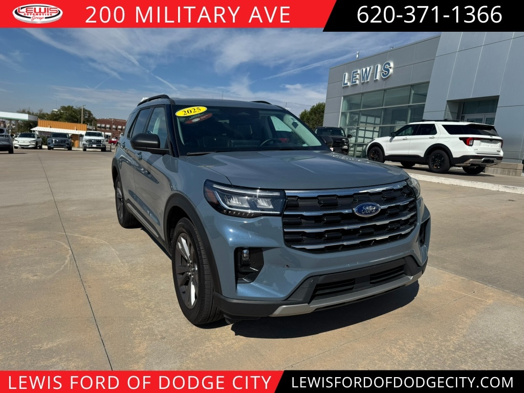 2025 Ford Explorer