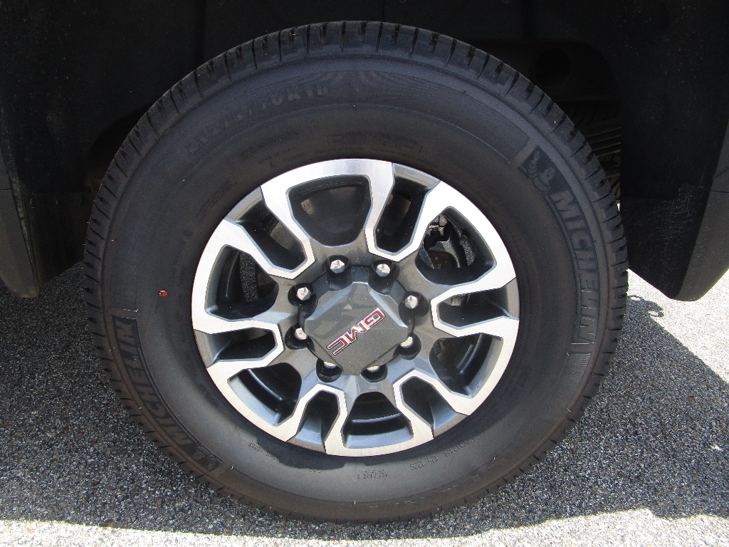 2026 GMC Sierra 2500HD SLT - Photo 17