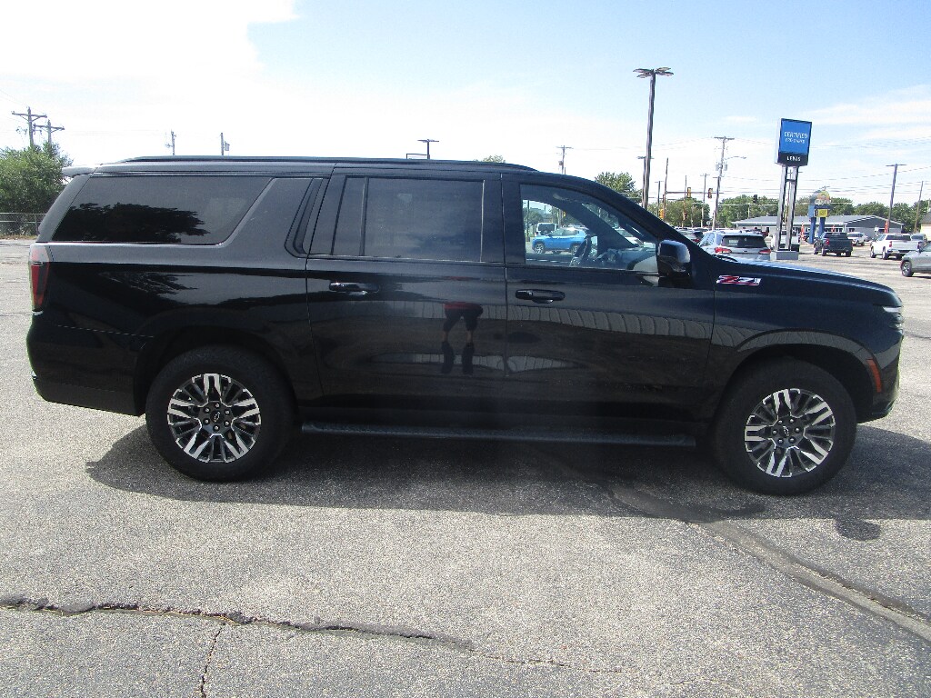 Used 2025 Chevrolet Suburban Z71 SUV