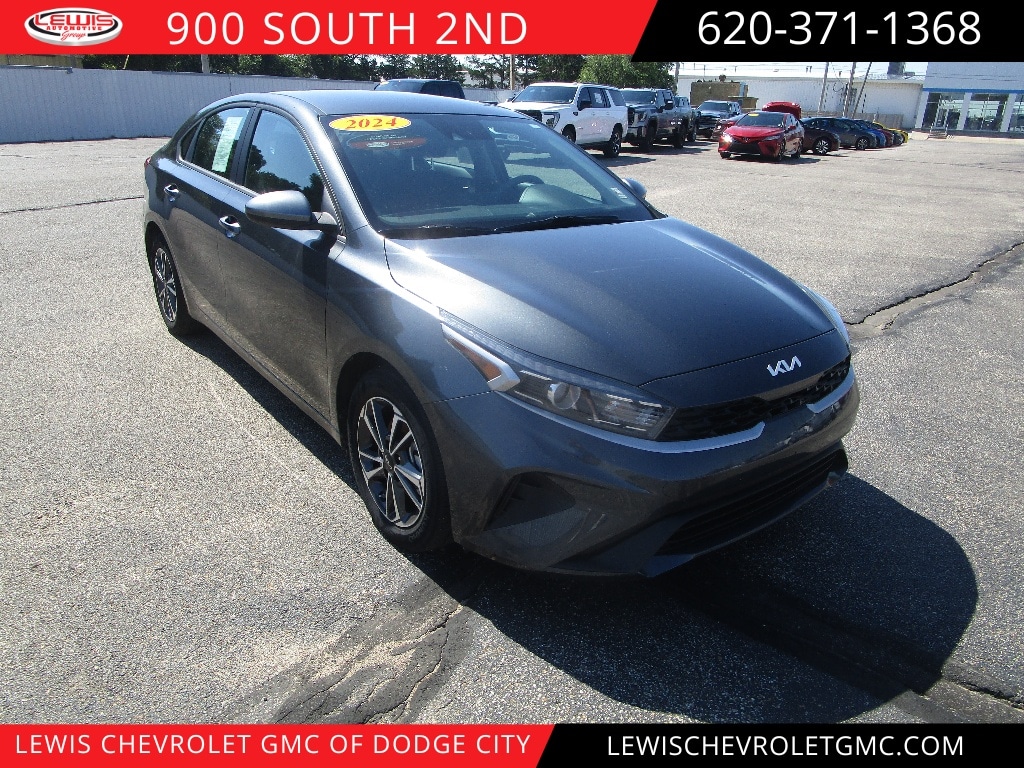 Used 2024 Kia Forte LXS