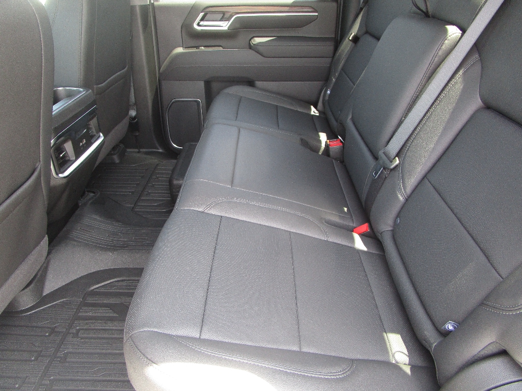 2026 GMC Sierra 2500HD SLT - Photo 11